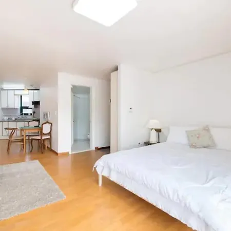 Best Location Spacious The Soho 202